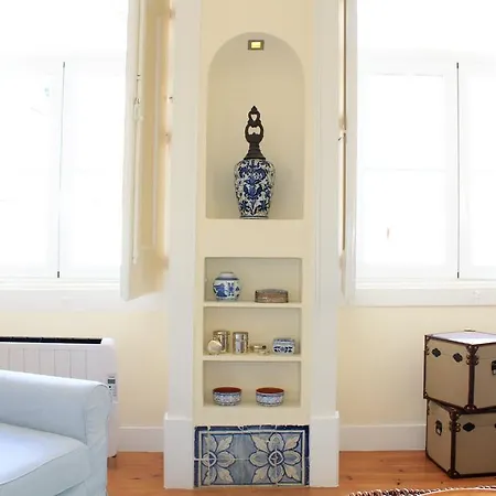 아파트 Charming Duplex- Principe Real 리스본