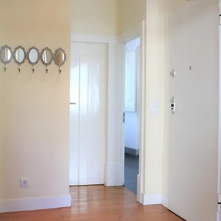 Charming Duplex- Principe Real * 리스본