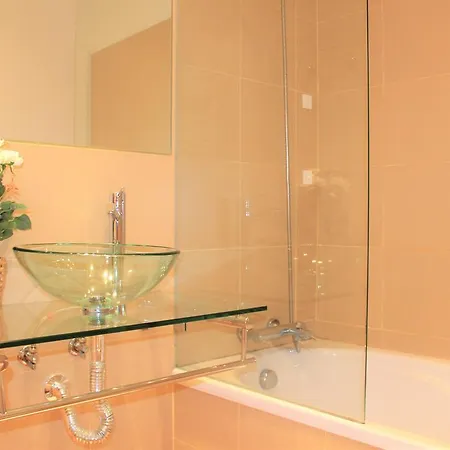 Charming Duplex- Real *
